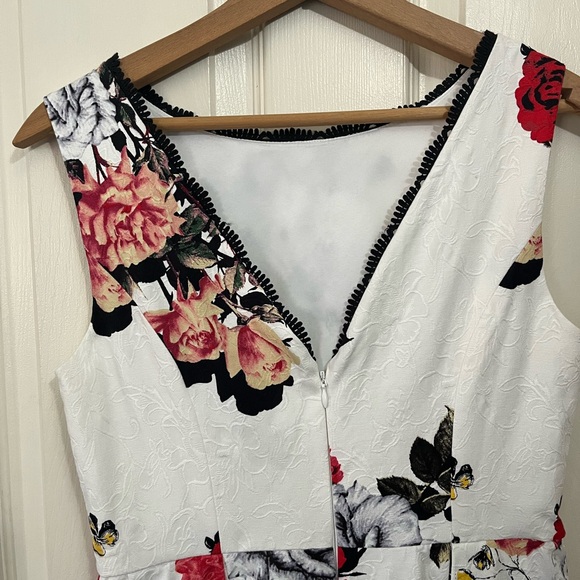 Adrianna Papell Rose floral Jacquard Dress - Picture 6 of 12